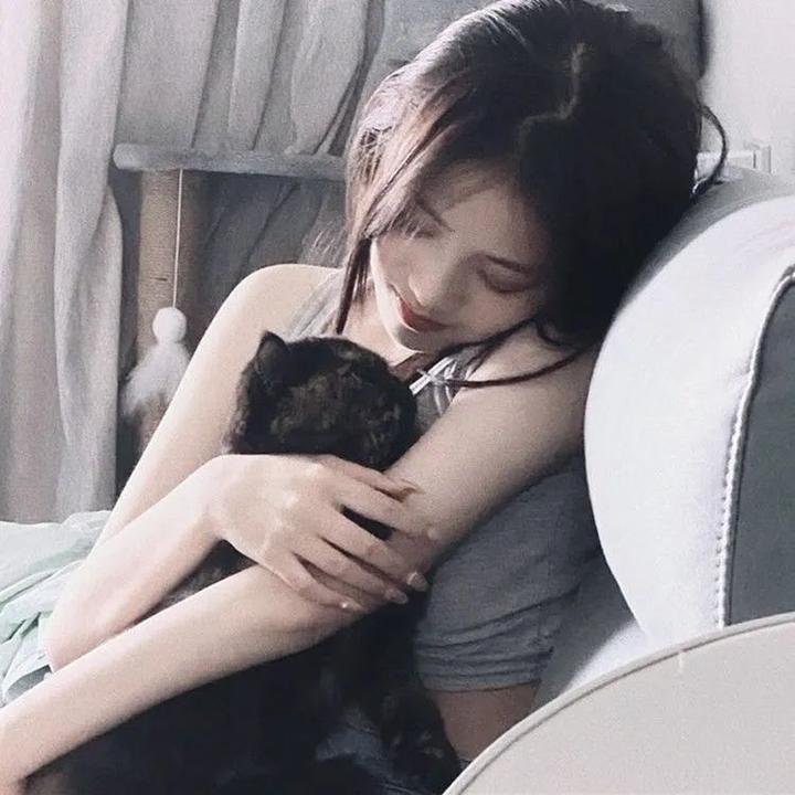 索女罗拉