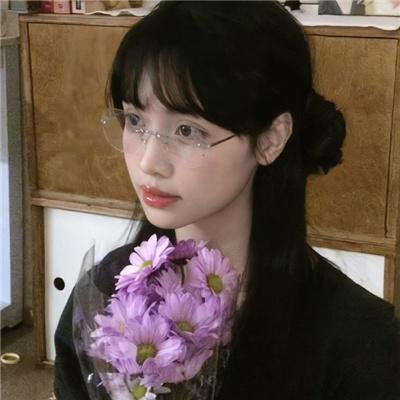 窗里的光